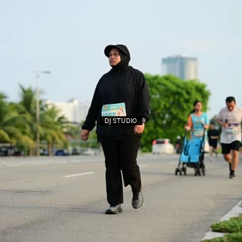 Runner Photo 8348079