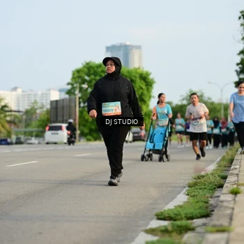 Runner Photo 8348080