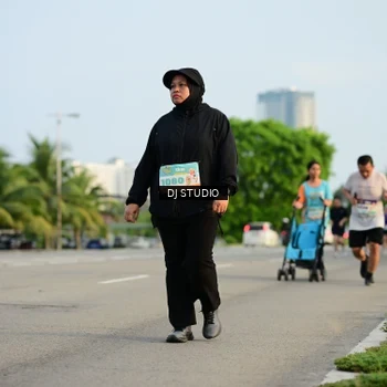 Runner Photo 8348084