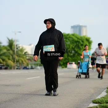 Runner Photo 8348086