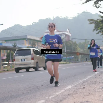 Runner Photo 8348100