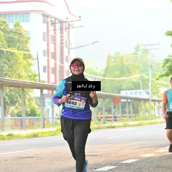 Runner Photo 8348189