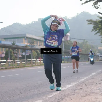 Runner Photo 8348213