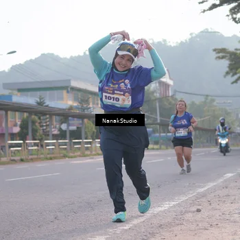 Runner Photo 8348219