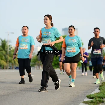 Runner Photo 8348252
