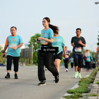 Runner Photo 8348253