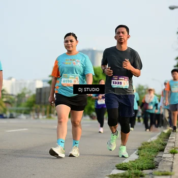 Runner Photo 8348259