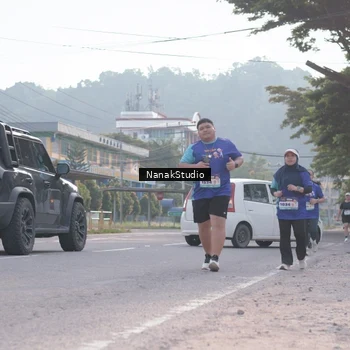 Runner Photo 8348273