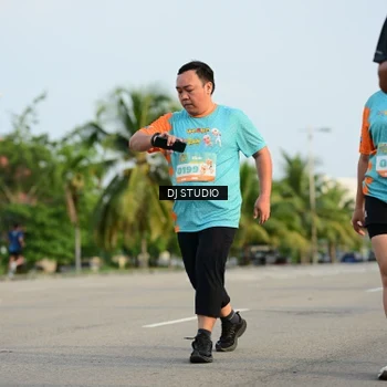 Runner Photo 8348274