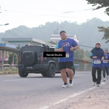 Runner Photo 8348278