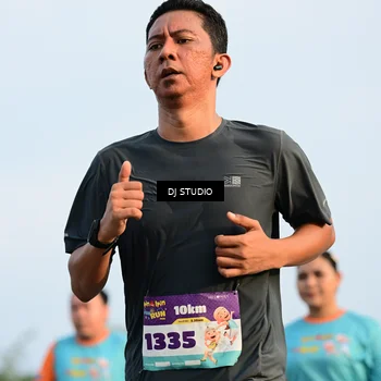 Runner Photo 8348281