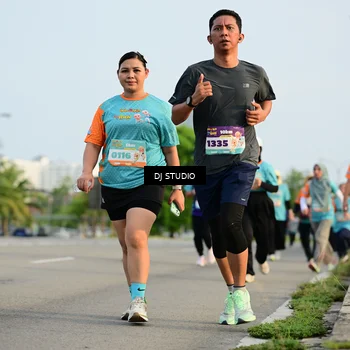 Runner Photo 8348298