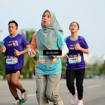 Runner Photo 8348312