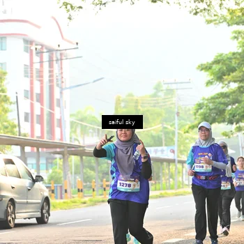 Runner Photo 8348315