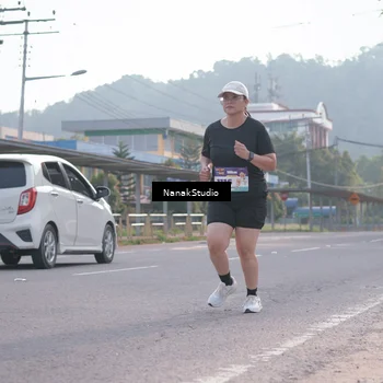 Runner Photo 8348332