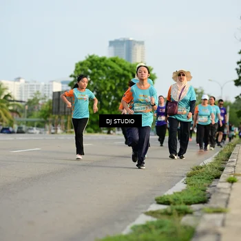 Runner Photo 8348335