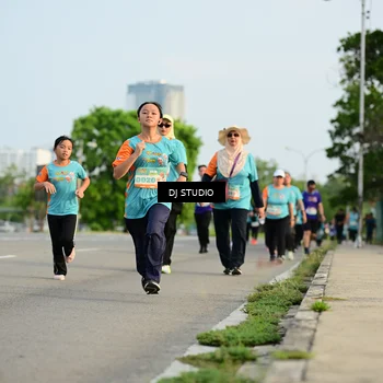 Runner Photo 8348358