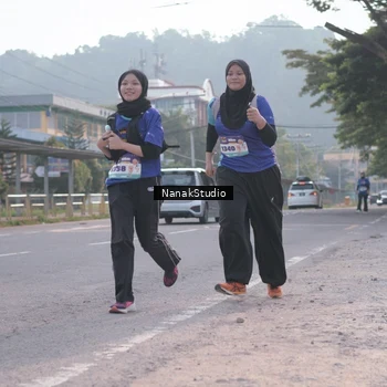 Runner Photo 8348371