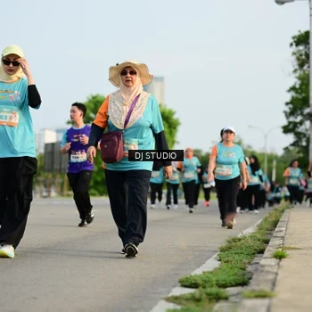 Runner Photo 8348395