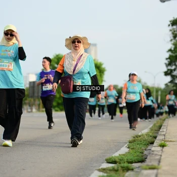 Runner Photo 8348399
