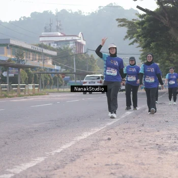 Runner Photo 8348411