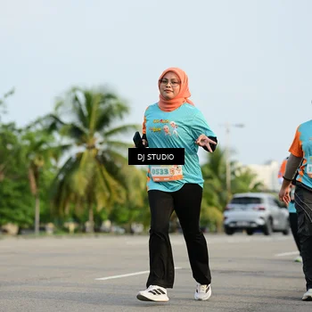 Runner Photo 8348436