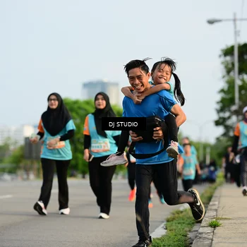 Runner Photo 8348527