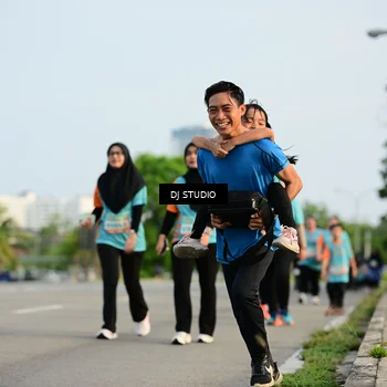 Runner Photo 8348529
