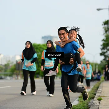 Runner Photo 8348533