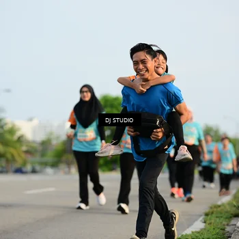 Runner Photo 8348534