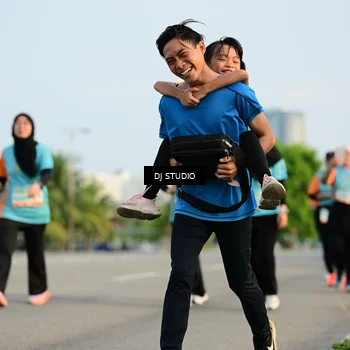 Runner Photo 8348539
