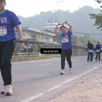 Runner Photo 8348545