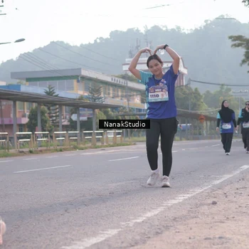 Runner Photo 8348552