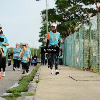 Runner Photo 8348572