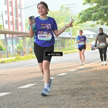 Runner Photo 8348644