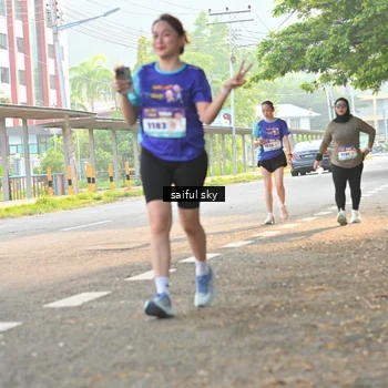 Runner Photo 8348645