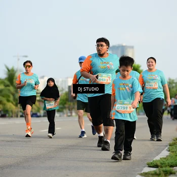 Runner Photo 8348666
