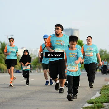 Runner Photo 8348669