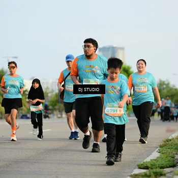 Runner Photo 8348670