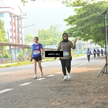 Runner Photo 8348722