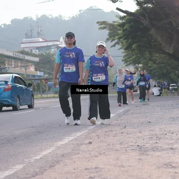 Runner Photo 8348723