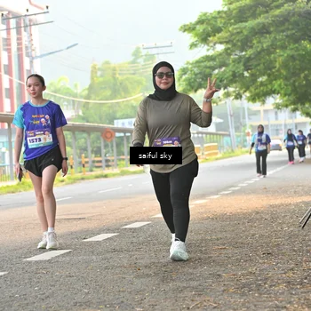 Runner Photo 8348747