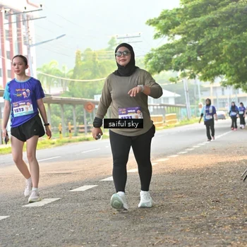 Runner Photo 8348768