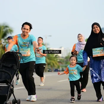 Runner Photo 8348802