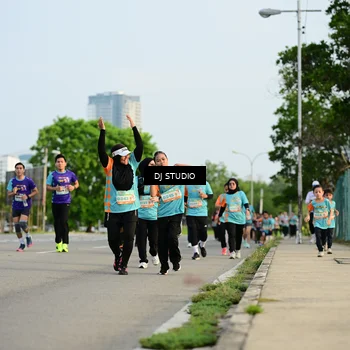 Runner Photo 8348812