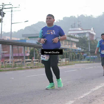 Runner Photo 8348875