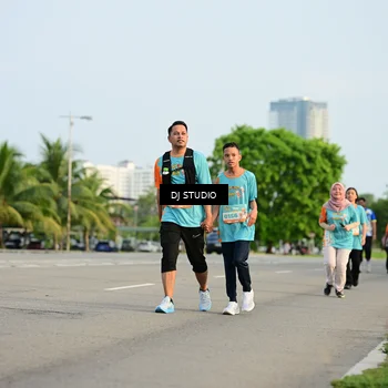 Runner Photo 8348951