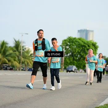 Runner Photo 8348954