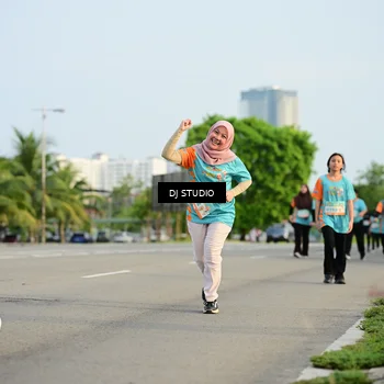 Runner Photo 8348991