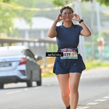 Runner Photo 8349004